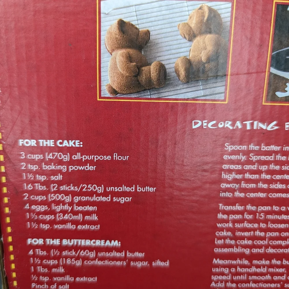 Williams Sonoma Build A Bear Cake Pan-New, Box Is Damaged